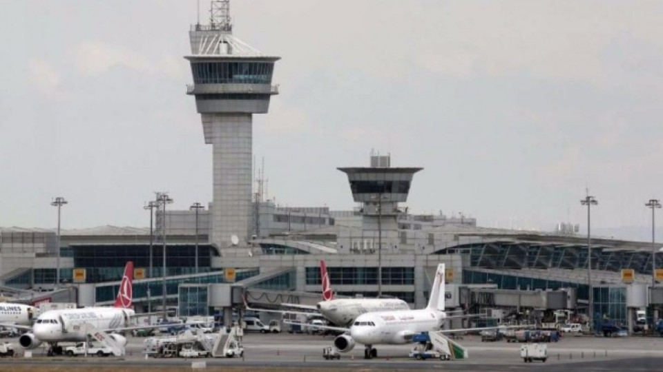 Сигнали за бомби блокираха летище "Ататюрк" | StandartNews.com