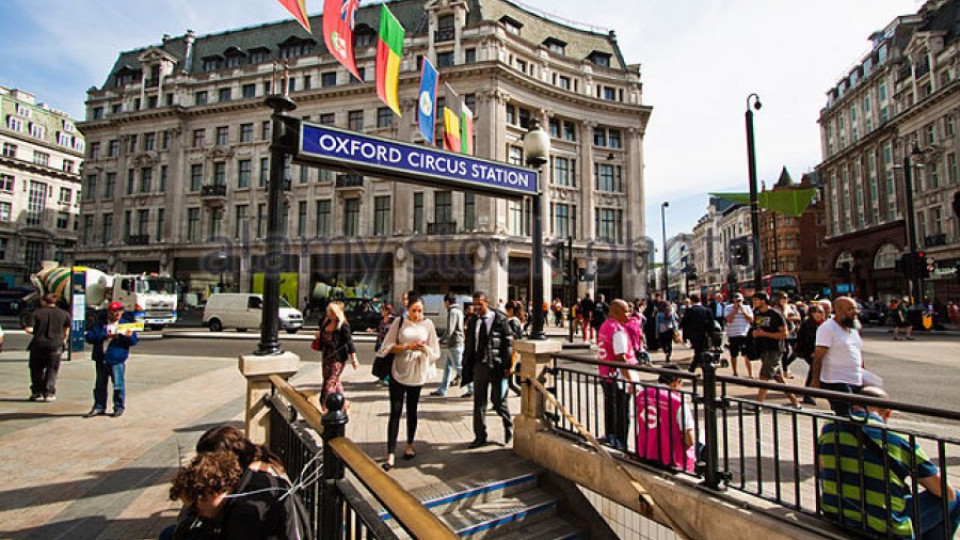 Затвориха центъра на Лондон, търсят бомба | StandartNews.com