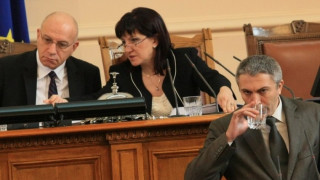 Депутатите обсъждаха Бюджет 2018 на среднощно заседание