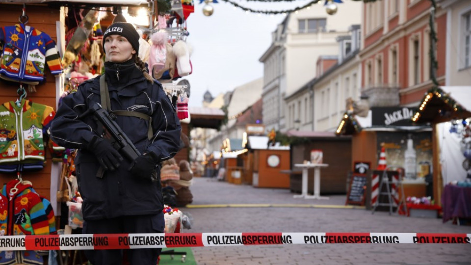 Откриха взрив на коледен базар в Германия | StandartNews.com