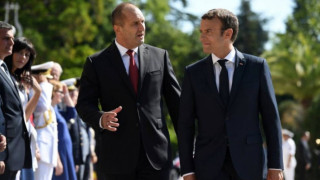 Президентът се среща в Париж с Еманюел Макрон