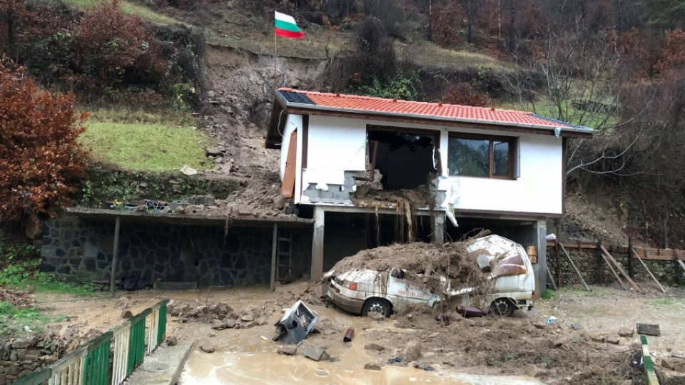 Продължава бедственото положение в Мугла и още 8 села в Смолянско | StandartNews.com