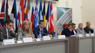 ОТ ДИСКУСИЯТА НА "СТАНДАРТ": Правят карта на професиите