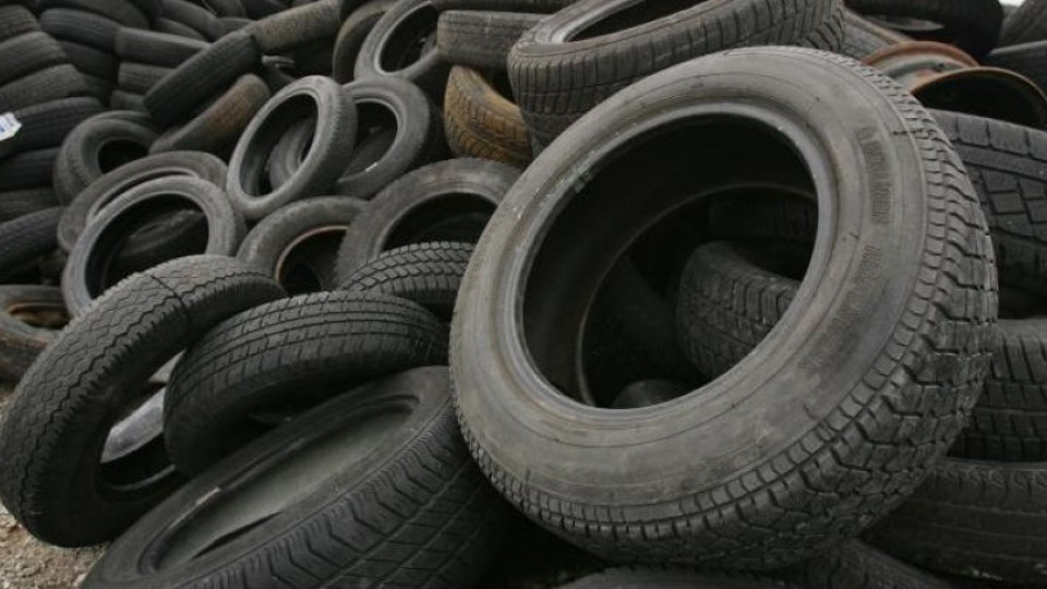 Столичната община събира стари гуми | StandartNews.com