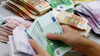 Парите от ЕС вдигат икономиката с 4,9%