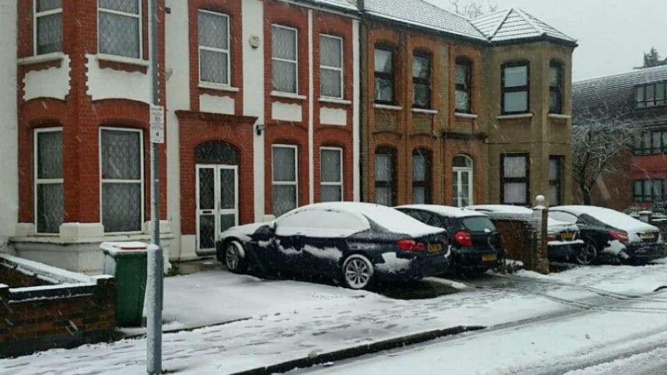 Сняг предизвика хаос във Великобритания | StandartNews.com