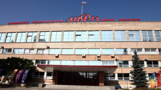 Защитават електрониката на спътниците от космически частици