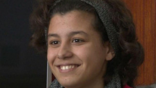 Историята на Мария, която спаси шофьор на тролей, влезе в учебник по английски език
