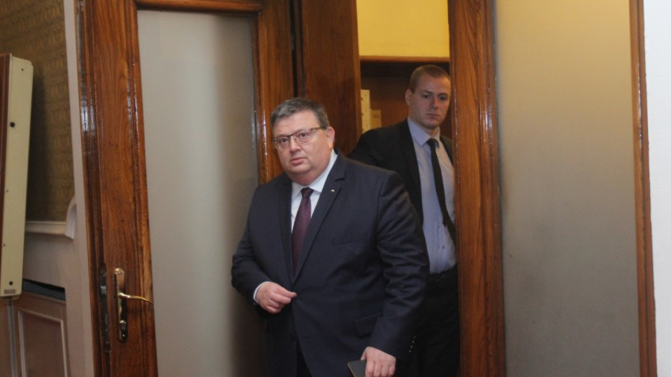 Цацаров иска открито изслушване на Бюрото за контрол на СРС, ДАНС и ДАТО | StandartNews.com