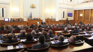 Депутатите решиха: Членовете на антикорупционния орган ще пътуват безплатно в градския транспорт