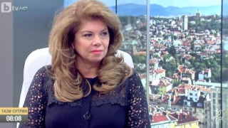 Илияна Йотова: Премиерът бламира здравния си министър