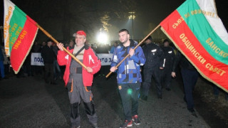 Банско и кметове затвориха пътя за Гърция заради втория лифт