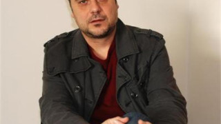 Алек Попов: Смехът къса оковите на ума