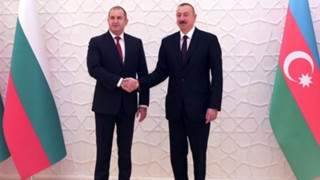Радев разговаря по телефона с Алиев