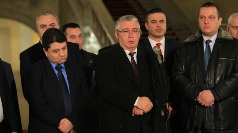 Борисов обеща още 100 милиона на МВР | StandartNews.com