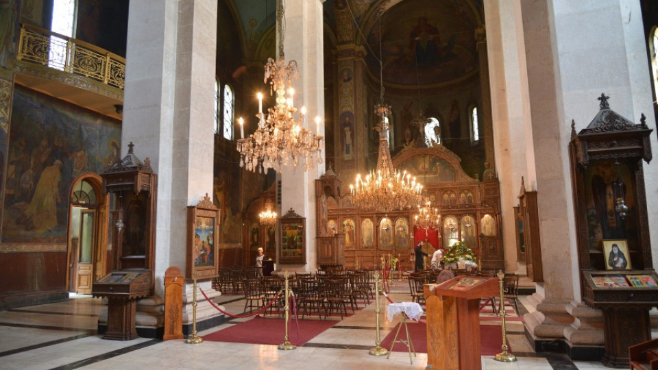 Италианци и българи строят катедралата "Свети Димитър" | StandartNews.com
