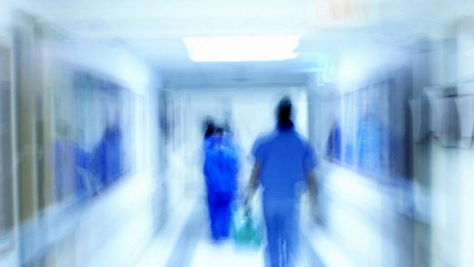 Пациентка и медицинска сестра си размениха обвинения за шамари | StandartNews.com