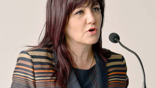 Караянчева: Президентът има вина за ниския рейтинг на парламента