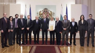 Министри и учени благодариха на президента за политиката ни на Балканите