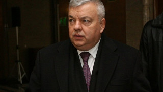 ОБЗОР: Шефът на НСО подаде оставка, става консул
