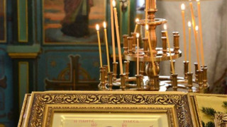 Молитви всеки петък пред „Всецарица"