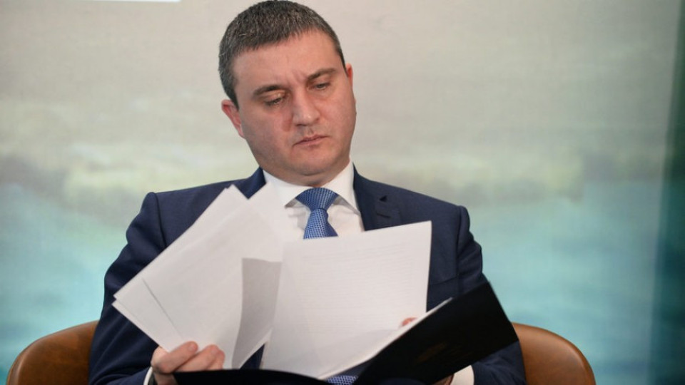Министър Горанов: Не планираме да променяме акцизите на цигарите до 2021 година | StandartNews.com