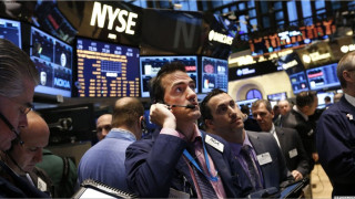 Срив изтри $1,25 трилиона в САЩ, паника на Уолстрийт