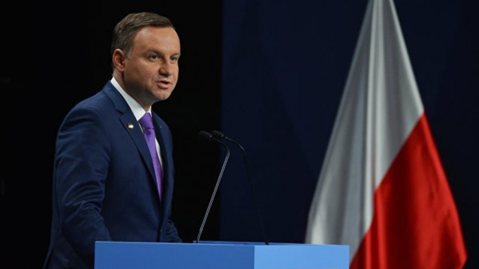 Президентът на Полша подписа спорния закон за Холокоста | StandartNews.com
