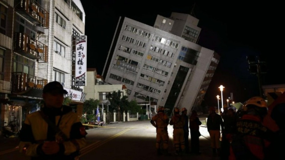 Четири жертви и стотици в неизвестност след страшния трус в Тайван | StandartNews.com
