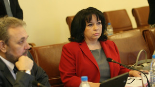 Нямаме становище от ЕК за договорите с американските централи