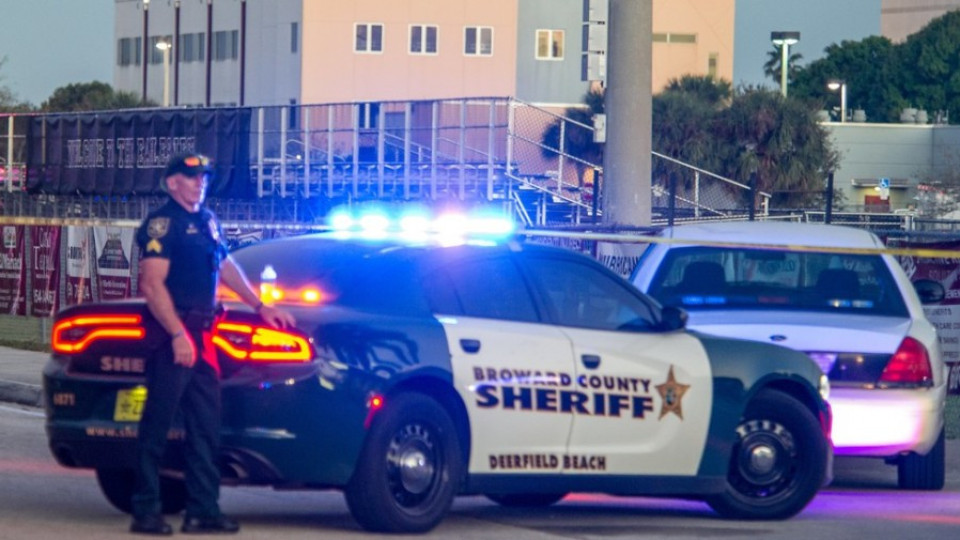 Жертвите на стрелбата в училище във Флорида – вече 17 | StandartNews.com