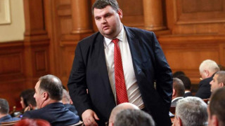 Делян Пеевски в интервю за "Телеграф": Политиците ни да престанат да се държат като тийнейджъри в дискотека 