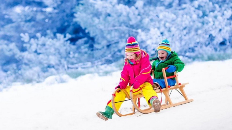 Доктор съветва: Студеното време е здравото време, водете децата навън, калявайте ги | StandartNews.com