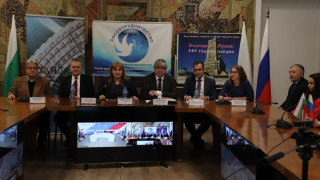 ТЕЛЕМОСТ НА "СТАНДАРТ" И РИА-НОВОСТИ. Каним потомци на руски воини, загинали за Освобождението