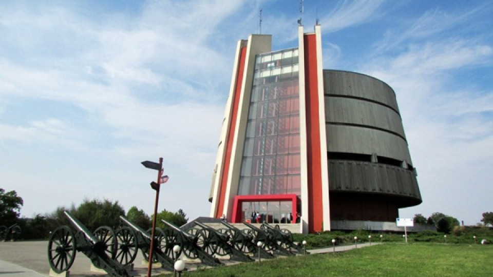 Над 10 000 туристи заляха музеите в Плевен за 3 март | StandartNews.com