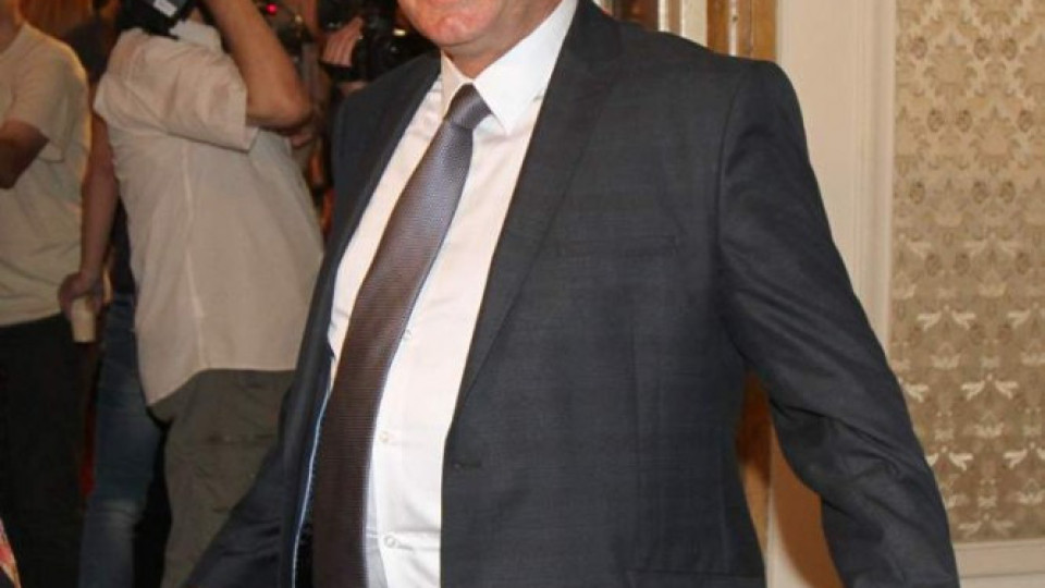 Ромският лидер Бат Сали се отърва с условна присъда | StandartNews.com
