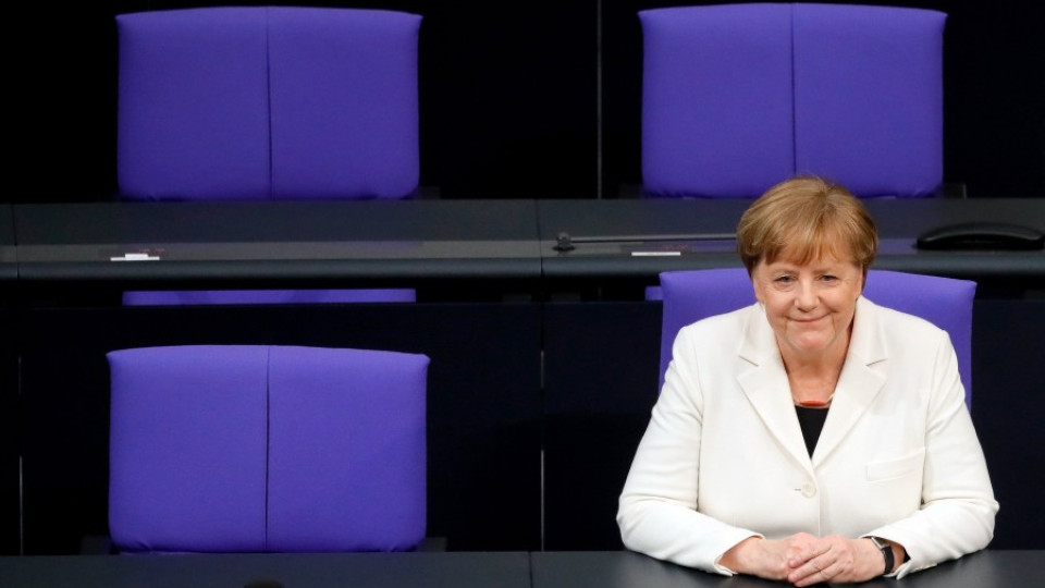 Меркел: Да не прекъсваме контактите с Русия заради Скрипал | StandartNews.com
