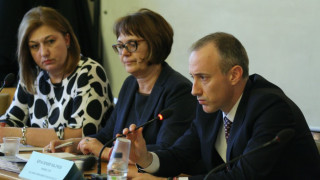 Запазват уседналостта при записването на първолаците
