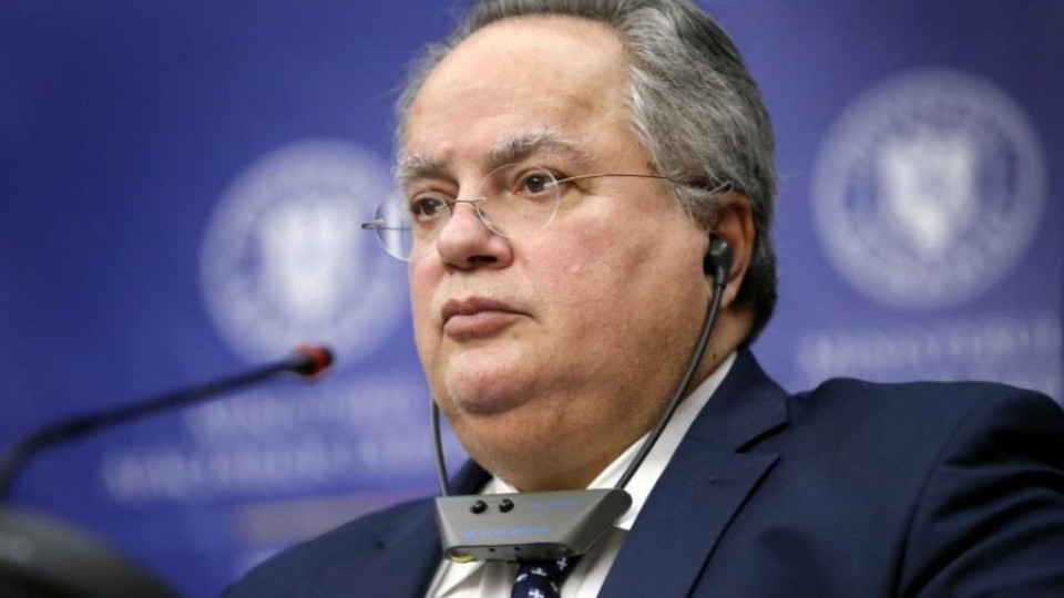 Гръцкият външен министър получи писмо с куршум | StandartNews.com