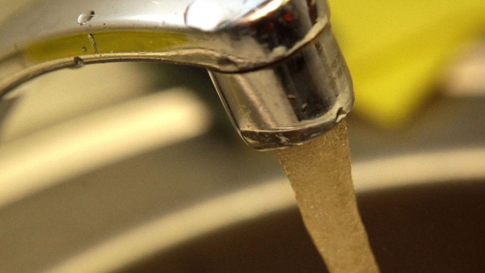 Трети ден в с. Казанка не могат да пият вода заради уран | StandartNews.com