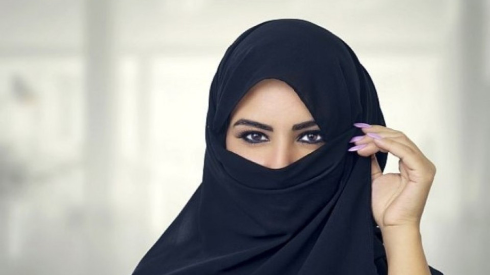 Отмениха задължението на саудитските жени да покриват главите си | StandartNews.com