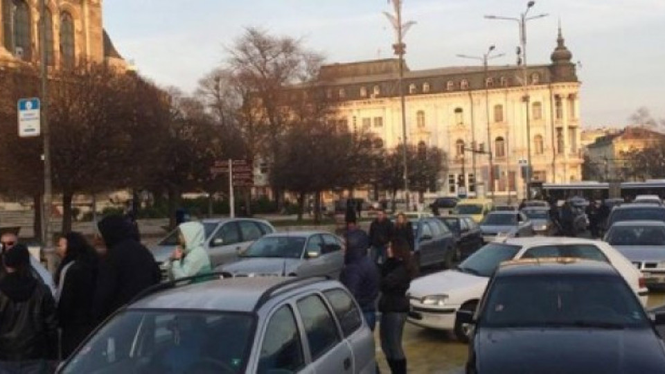 Варна вече е под блокада | StandartNews.com