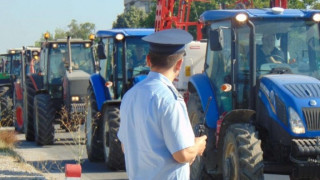 Зърнопроизводители плашат с протест, готови да изкарат тракторите си на жълтите павета