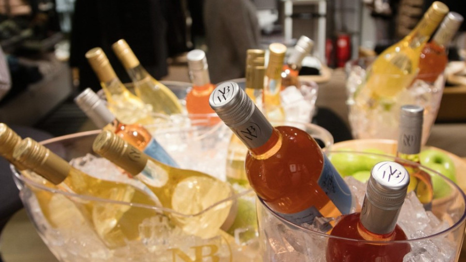 Дегустират 120 вина на 37 изби на „Сомелиер на годината" | StandartNews.com