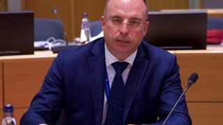 Фермерите имат стимул да работят на светло