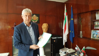 ГЕРБ атакува кмета на Мездра и за чистка в администрацията