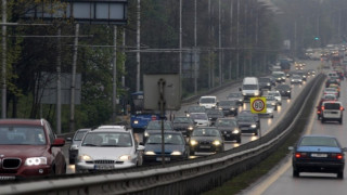 ПРАЗНИЧЕН ТРАФИК: 160 000 автомобили се изнасят от София