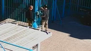 МВР пусна снимки на Колев и Пелов от деня на бягството