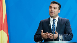 Македонският парламент отхвърли вота на недоверие срещу кабинета на Заев