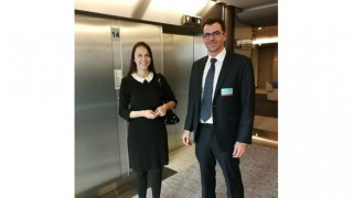 Ева Майдел разговаря с вицепрезидента на Фейсбук